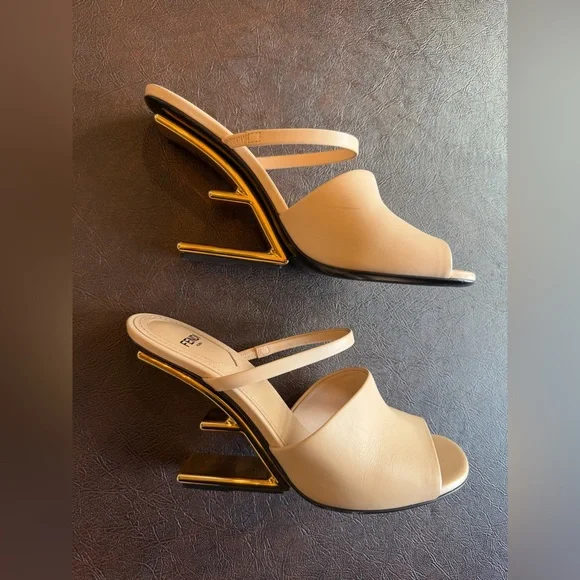 ⚡️Fendi⚡️First Vitello 95mm F-Heel Slide Sandals - Picture 4 of 10